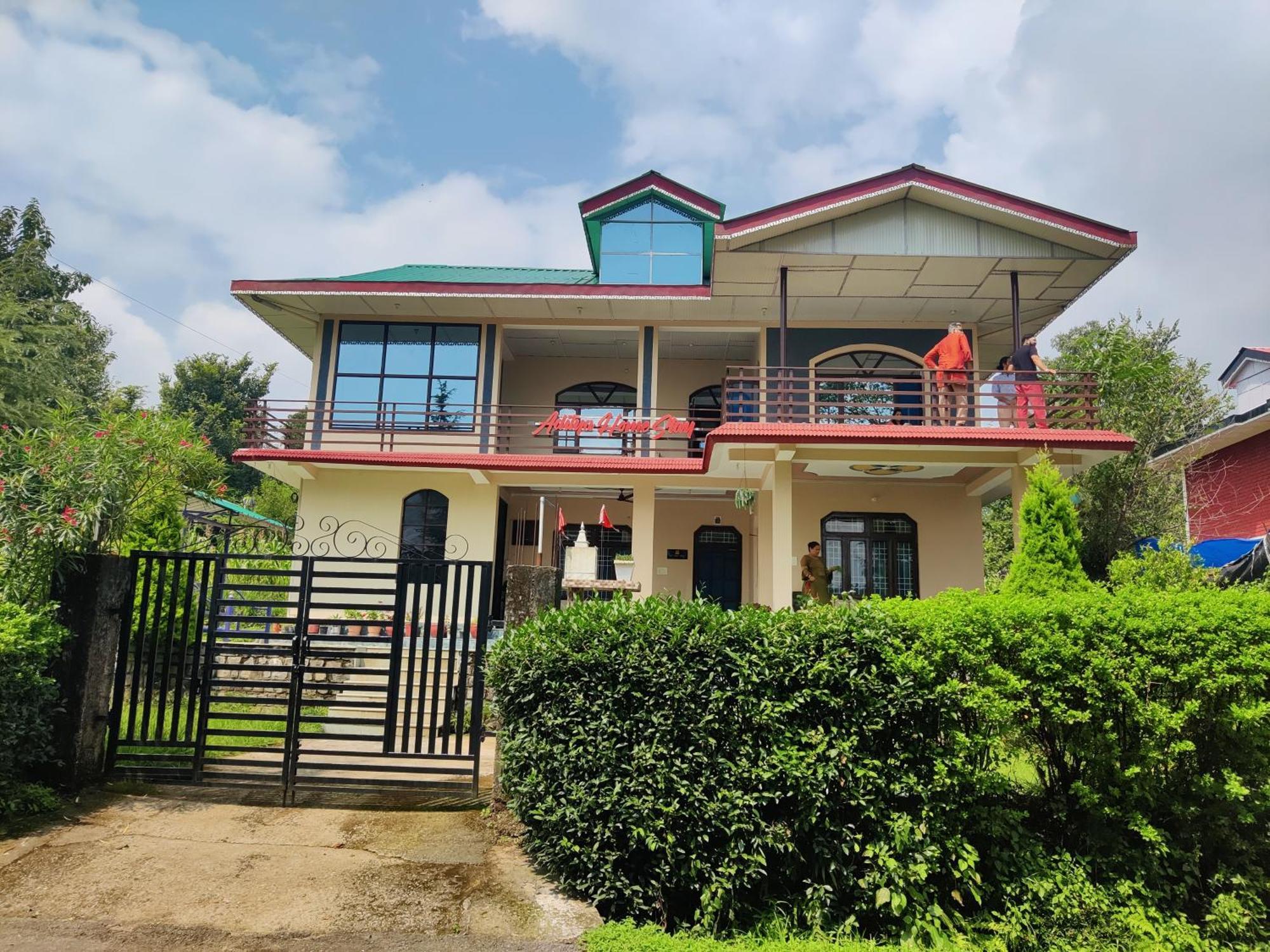 Aditya Homestay Bir-Billing Surrounded By Mountains Extérieur photo