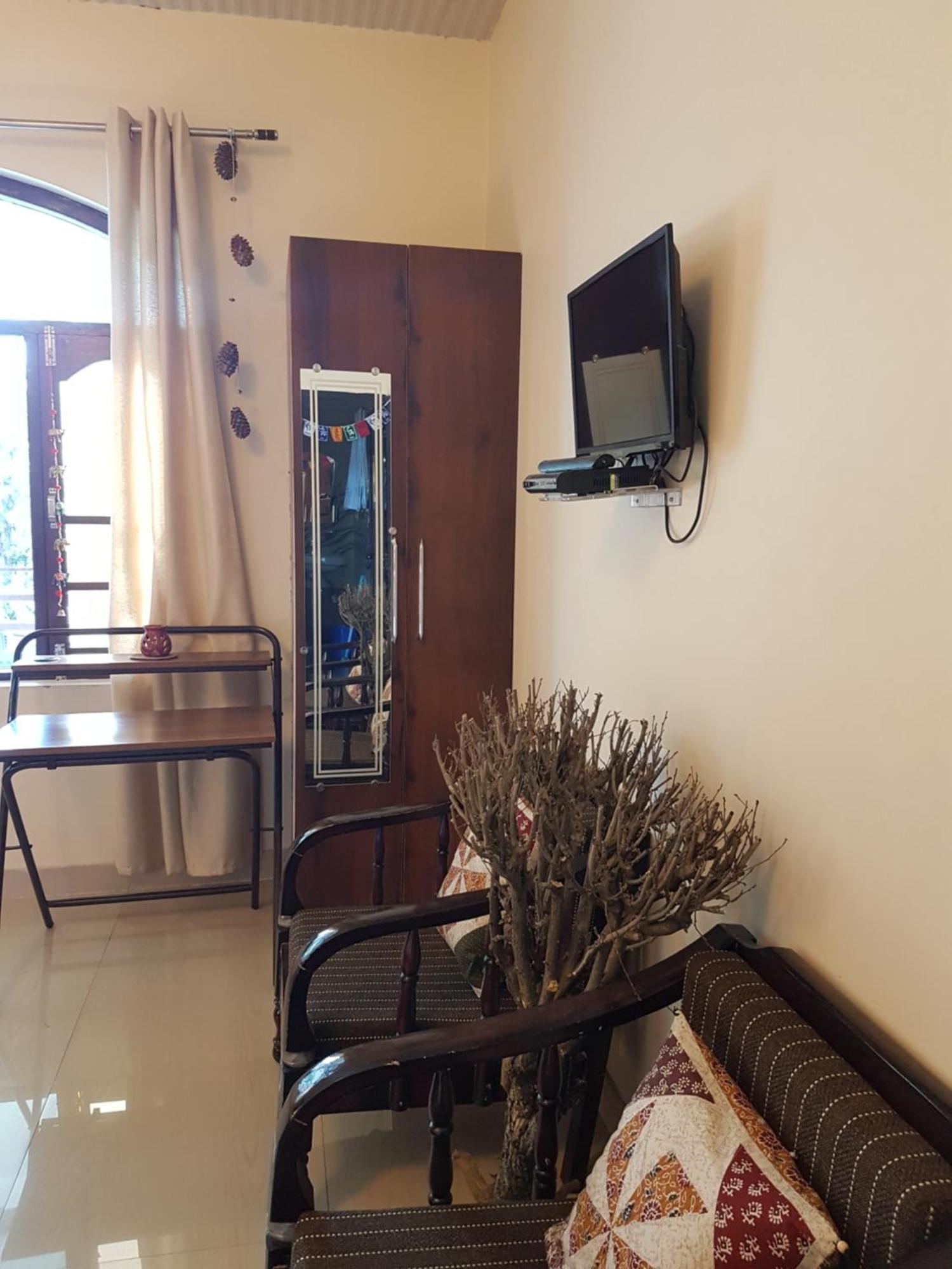 Aditya Homestay Bir-Billing Surrounded By Mountains Extérieur photo