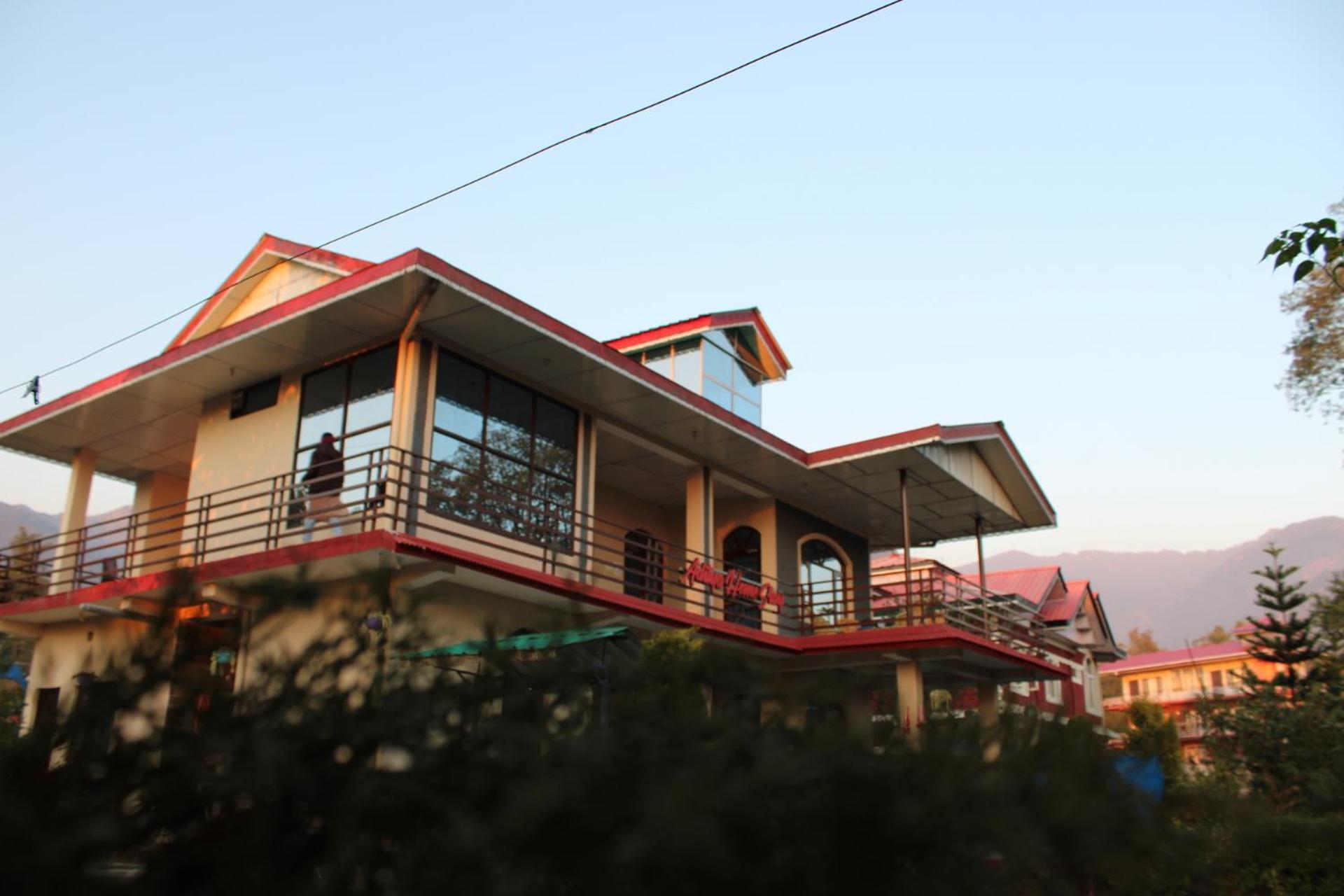 Aditya Homestay Bir-Billing Surrounded By Mountains Extérieur photo