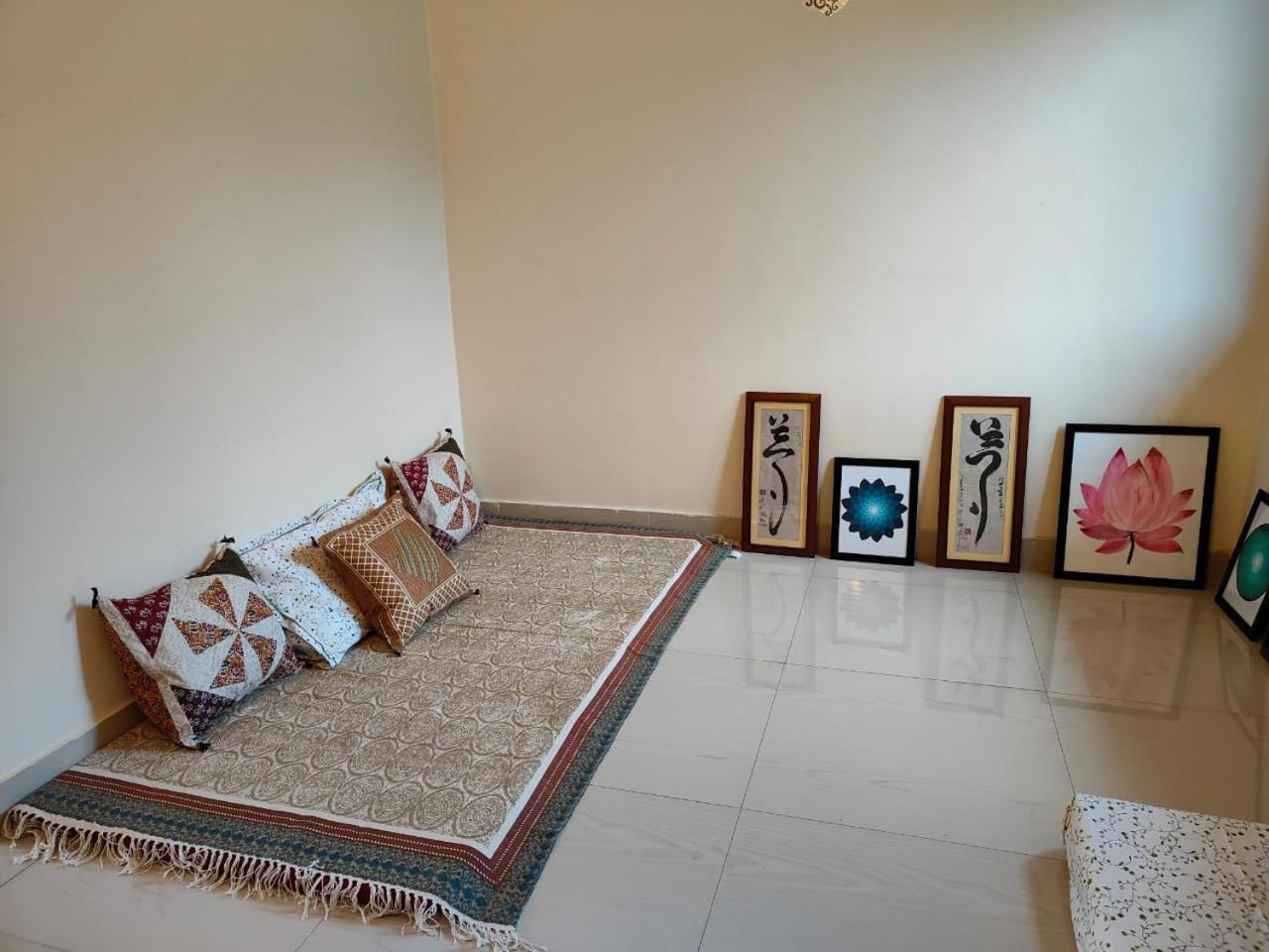 Aditya Homestay Bir-Billing Surrounded By Mountains Extérieur photo